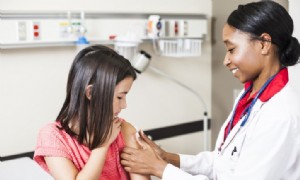 FDA genehmigt COVID-Auffrischungsimpfung für Kinder von 5 bis 11 Jahren:Was Sie wissen sollten 